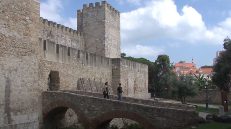 entrada del castillo de lisboa